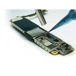 i Phone SE mainboard Reparatur